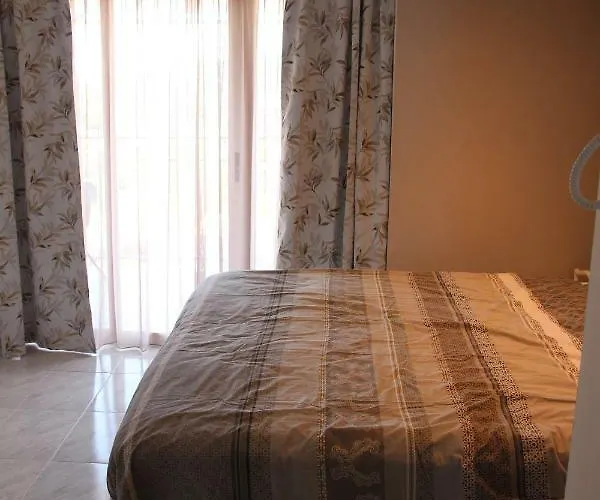 Apartment Ely Palace 8-2/1 *